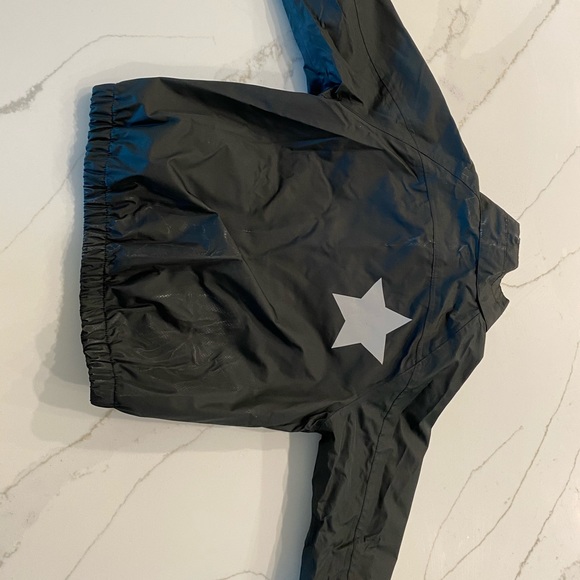 Molo black lightweight windbreaker/rain jacket - Picture 3 of 6